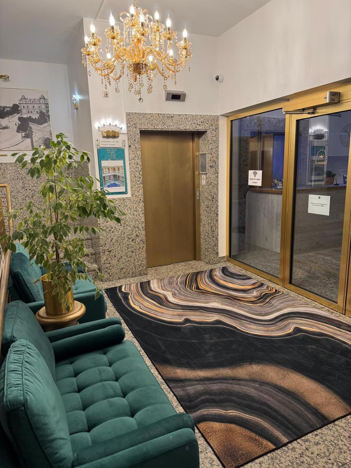 Hotel Kaiserhof Fürstenwalde Exteriör bild